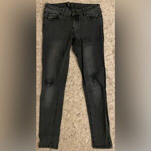 AQUA gray distressed ankle stretchy Jeans 25